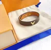 Style Bracelet Women Bangle Designer Jewelry 18K Gold Plated Stain Felet Wedding Wedder Wedders Gift Barkesalseory بالجملة بالجملة