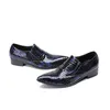 Синие мужские крокодиловые кожи модные туфли для мужской заостренный носок патентные мокасины блестящие деловые туфли Calçado Masculino
