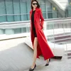 Trench da donna Giacca a vento rossa grande da donna Inizio autunno 2022 Design in stile britannico Temperamento Cappotto lungo al ginocchio sottile