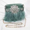 Bolso de mano con borlas de plumas para mujer, bolso de mano de diseñador de lujo para fiesta de boda, con diamantes de imitación, color rosa, verde y blanco, ZD1296