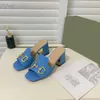 デザイナーのサンダルdupe aaaaa double mules slippers革ハイヒールサンダル女性織りスリッパ刺繍シープスキンサンダルポイントドレスシューズ