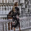 Heureuse bouffante Automne hiver Robe florale Femme Casual Bow Stand Collier High Wasit Robe à manches longues 2021 nouveau 210316