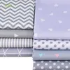 Chainho, 8st / Lot, Grå geometrisk serie, tryckt Twill Bomullstyg, Patchwork Cloth för DIY Sy Quilting Babyschild Material 210702