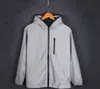 Heren Jackets 2022 Tide Brand Men Reflective Jacket Casual Hiphop Skateboard Windscheper Fashion Spring Hooded Unisex Collage Coat 052011
