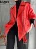 Lautaro Autumn Dames Leer Motorfietsfietsjack Zipper lange mouw losse rood zwart zacht faux leren jasje voor vrouwen 210909