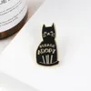 衣服バッグ用の黒いエナメル猫のブローチボタンピン漫画のバッジを採用してください。