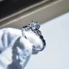 Mode Bröllop Förlovningsring för Kvinnor Högkvalitativa 1 Carat Diamond Justerbara öppningsringar