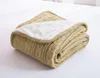 カシミヤの気持ちSherpaの毛布を投げるノルディックスタイルの二重ねじれストライプニット重みの毛布が暖かく暖かい