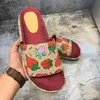 2022 Luxurys Designers Sandalen voor vrouwen klassieke bloemenbrokaatglaasjes Flats Leather Rubber Platform Flops Tarren Bottoms Beach schoenen Loafers
