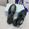 Designer Kvinnor Sandaler Mode Ladys Arbete Skor Tofflor Klassisk Läder Casual Skor Quilted Platform Summer Beach Slipper 35-40