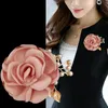 Pins, Broschen Koreanische High-End-Stoff Blumen Brosche Elegante Perlenpullover Anzug Kragen Pins Luxus Schmuck für Frauen Zubehör