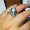 Ring lyxsmycken 925 Sterling Silver Stor rundklipp Vit Topaz Cz Diamond Couple Rings Women Wedding Bridal Ring Set 220212