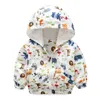 Wiosna Jesień 2 3 4 5 6 7 8 9 10 lat Dzieci Sporty Baby Zipper Topy Znosić Full Print Outdoor Cartoon Chłopiec Kurtka 210529