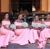 2021 Goedkope Nigeriaanse Afrikaanse Arabische Roze Mermaid Bridesmeisje Jurken Off Schouder Vloerlengte Maid of Honour Jurken Split Avondjurken Plus Size