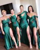 Elegant billig sjöjungfru lång brudtärna klänningar mörkgröna fyra stilar av axeln med hög delad sexig piga av hedersklänningar formell klänning