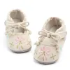 Chaussures pour nouveau-nés filles de 0 à 18 mois, chaussures de berceau brodées avec nœud papillon, semelle souple à fleurs, premiers pas pour nourrissons de 0 à 18 mois