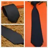 7.0cm Silk Slips Högkvalitativ garnfärgad Silk Slips Brand Mäns Business Tie Striped Tie Presentförpackning