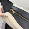 Sac à bandoulière pour femme en cuir cousu en poil d'agneau Sac à main doux et chaud Couleur pure style décontracté Sacs hobo shopping mode en plein air Sacs à main