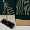 Nordisk kreativ modern växt prydnad sovrum hem dekoration tillbehör för vardagsrum guld järn form hantverk skrivbord dekor 210804