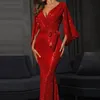 Vestidos de noche rojos con lentejuelas brillantes con pliegues en el cuello en V profundo Mangas largas Vestido de fiesta de sirena Vestido de fiesta africano de Dubái Vestido árabe uniforme