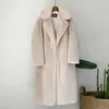 新しい女性冬の暖かいフェイクファーコート厚い女性ロングコートターンダウンカラーウォームコートカサコフェミニーノ