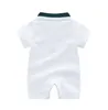 2021 Abbigliamento per bambini Tutine 2 pezzi Set Pagliaccetto Bavaglino Abbigliamento per bambini Abiti per neonati Neonati maschi Ragazze Tuta a maniche corte per bambini1174151