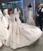 Vestidos de casamento modestos muçulmanos com mangas compridas rendas de alto pescoço applique princesa hijab igreja árabe vestido de noiva com bolso