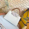 Leopard Print Capucines Handbags Tote Bag Women Crossbody Bag Removable Belt Top Quality Handbag Purse Clemence Fashion Shopping B3347