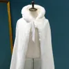 Capes de mariage longues et chaudes d'hiver, Cape de mariage blanche, longueur au sol, châle de mariée, fausse fourrure, manteau pour mariées adultes, 2022