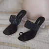Slippers vrouwen teen ring sandalen dames duidelijke hiel hoog zwart wit open tenen dikke mode vrouwelijke glijbanen zomerschoenen
