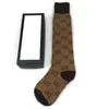 Strümpfe Designer Herren Damen Socken Wollstrümpfe Hochwertige Senior Streets Bequeme Kniebeinsocke mit Box UYZ9