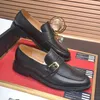 39 Modello Uomo Scarpe in pelle di mucca Suola in gomma Taglia 45 Uomo Ufficio Business designer Abito in pelle Ballerine Uomo Scarpe da sposa in pelle crosta