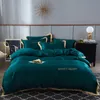 OLOEY SATIN SILKY Pościel Zestaw Luksusowy Haft Łóżko Zestaw Stały Kolor Złoty Rim Duvet Cover Arkusz Królowa Królowa Królowa Rozmiar 210317