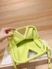 أكياس القابض المرأة حقيبة crossbody الكلاسيكية بريميوم حمل جديد مقلوب مثلث عالية السعة أزياء التسوق مصمم سيدة محافظ