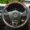 Per VW cc Passat Tharu Teramont phteaon X T-ROC Sportsvan Lavida Golf 7 Magotan Coprivolante per auto cucito a mano speciale in fibra di carbonio in pelle personalizzata fai-da-te