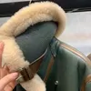 Kvinnor läder kvinnors faux vinter femme veste bär koreansk version grön skarvning stor lapel lokomotivkläder förtjockad kort päls