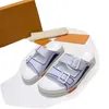 Zapatillas de plataforma de piel de becerro de moda, sandalias de lujo italianas de diseñador, mulas clásicas para exteriores, mocasines de goma Fip 231115