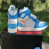 1 Hög OG UNC Off Outdoor Skor Man Kvinnor Vit Powder University Blå Mörk Kon Svart Röd Chicago Gul Sneakers