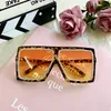 Occhiali da sole 2021 Diamond Square Diamond Square Big Frame Big Crystal Glasses da sole femmina Rhinestone Eyewear Uv400 di alta qualità9486457