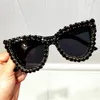 Occhiali da sole da donna in cristallo nero Cat Eye Occhiali da sole vintage di lusso per donna Oversize Fashion Shade Gafas UV400