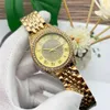 Montre à quartz de luxe à trois broches de haute qualité, montres pour femmes à la mode, montre-bracelet de marque supérieure, bracelet en acier pliant, cadran de style 2021