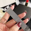 Beliebte Casual Top Brand Frauen Mädchen Kristalldreieck Stahl Stahl Metallband Quarz Armband Watch GS391334901