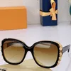 Designer luxury sunglasses 1042 fashion trend mens or womens oval personality with metal decorative frame party travel vacation glasses UV400 top quality