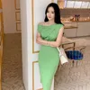 Grön av axelklänning Koreanska damer sexiga sommarkontor oregelbundna nacke täta klänningar för kvinnor kläder 210602