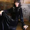 フランスのベルベットの黒い長袖のドレスヴィンテージ刺繍女性ミディ暖かい秋の韓国の女性の結婚披露宴210604