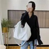 Томаты простые кожаные женщины полумесяц сумки большая емкость Hobo Shopper сумка качества мягкий PU Crossbody повседневная корейский женский