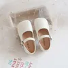 Flickor Enkla skor Nya Mode Barn Vår Höst PU Läder Bredt Toddler Flat Dansande Gummi Princess Skor Kids Baby Shoe X0703