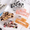 Damesklauw Haar Clip 3.5 / 4 Inch Grip Leopard Print Barrettes Frans Vintage Design Grote Haren Kaak voor Dikke Dunne Krullende Rechte Longhair 30pcs (10bag)