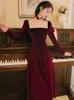 Elegante abito in velluto con colletto quadrato bordeaux Donna a vita alta a maniche lunghe Abiti da festa di compleanno da sera vintage Abiti femminili 210603