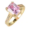 Bröllopsringar söta kvinnliga rosa kristallstenring charm guldfärg tunn för kvinnor lyx brud fyrkantig zirkon engagemang2370980